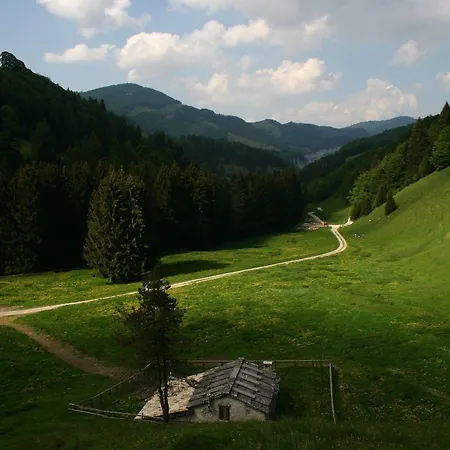 Rifugio Monte Baldo Guest house 3*