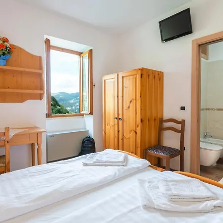 Rifugio Monte Baldo 3*